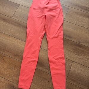 Lululemon size 6 leggings